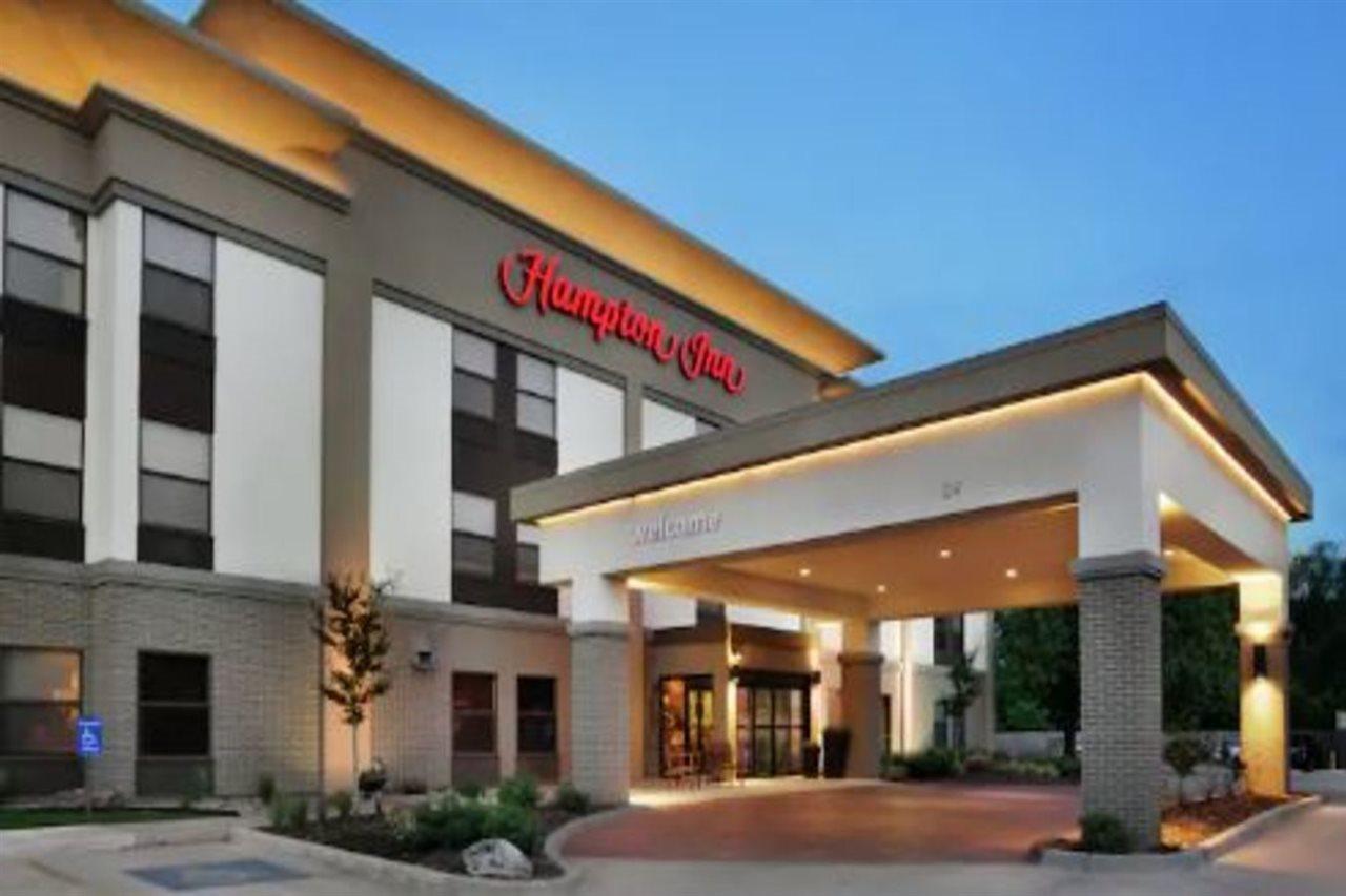 Hampton Inn Shawnee Exterior photo