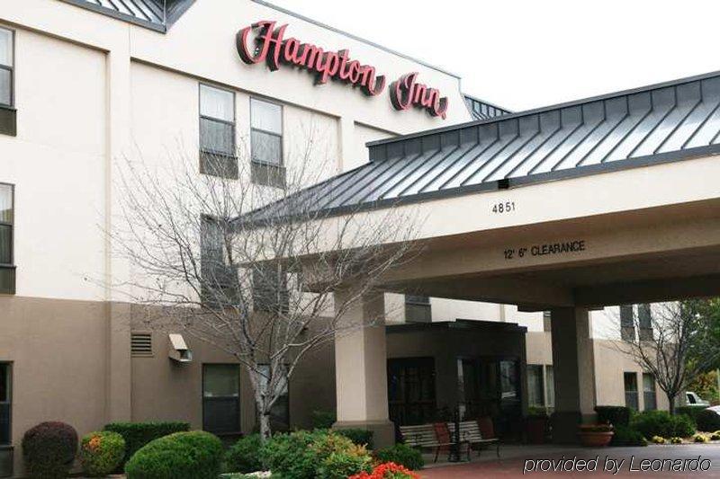 Hampton Inn Shawnee Exterior photo